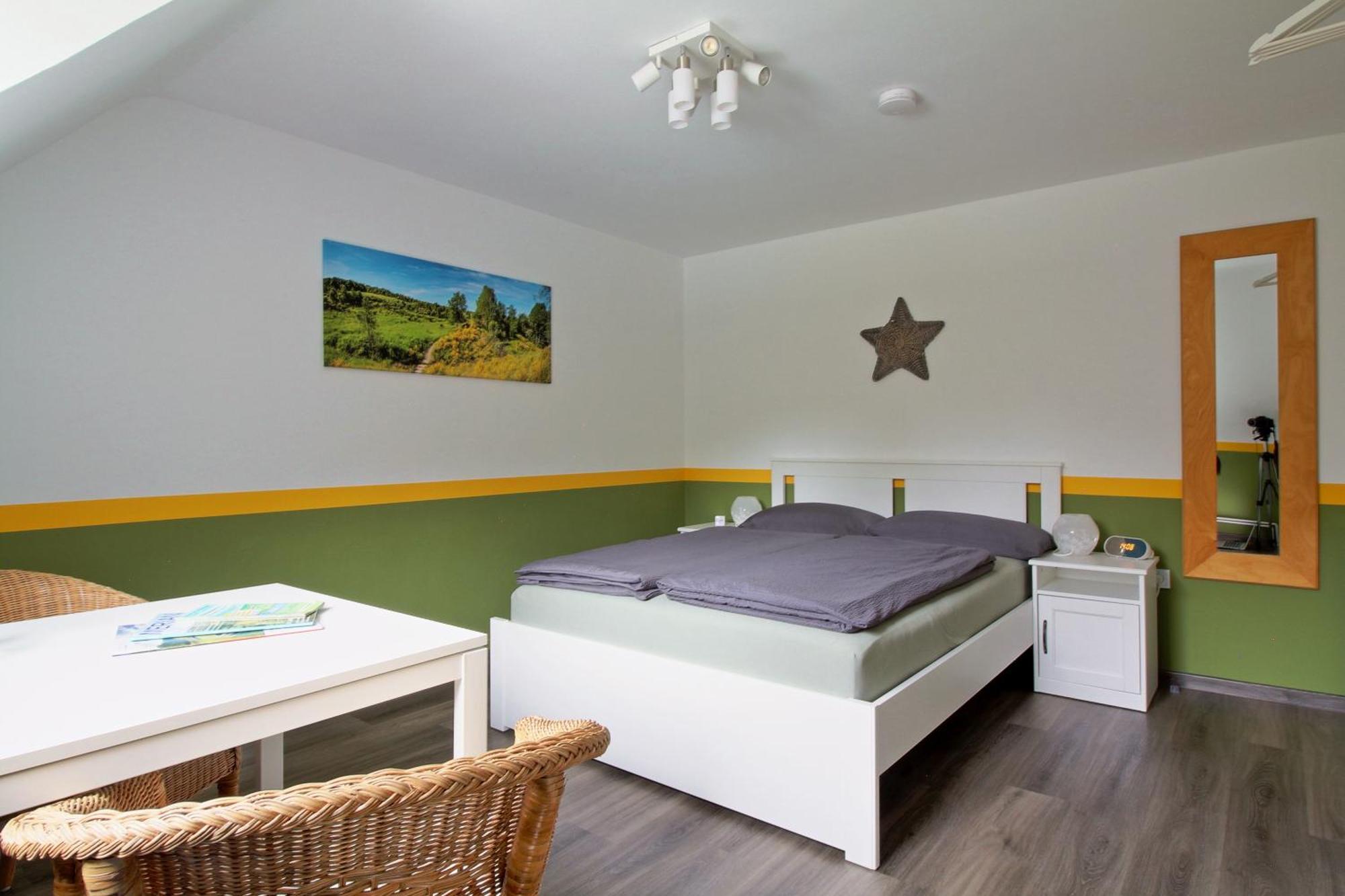 Toms Gaestehaus Schleiden Rom bilde